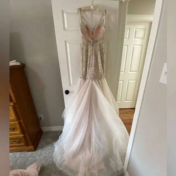 Allure bridal blush champagne wedding gown size 8 - Picture 6 of 14